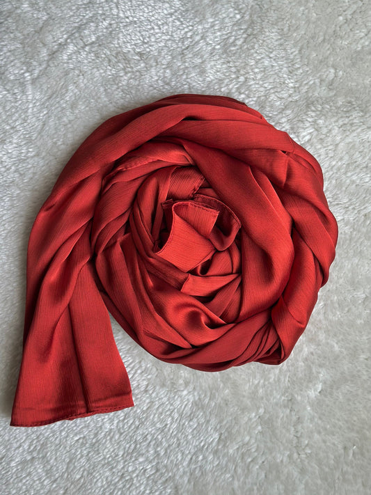 Crinkle silk hijab