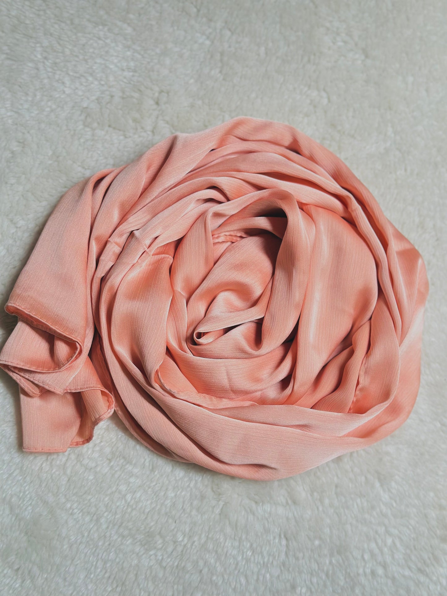 Crinkle silk hijab