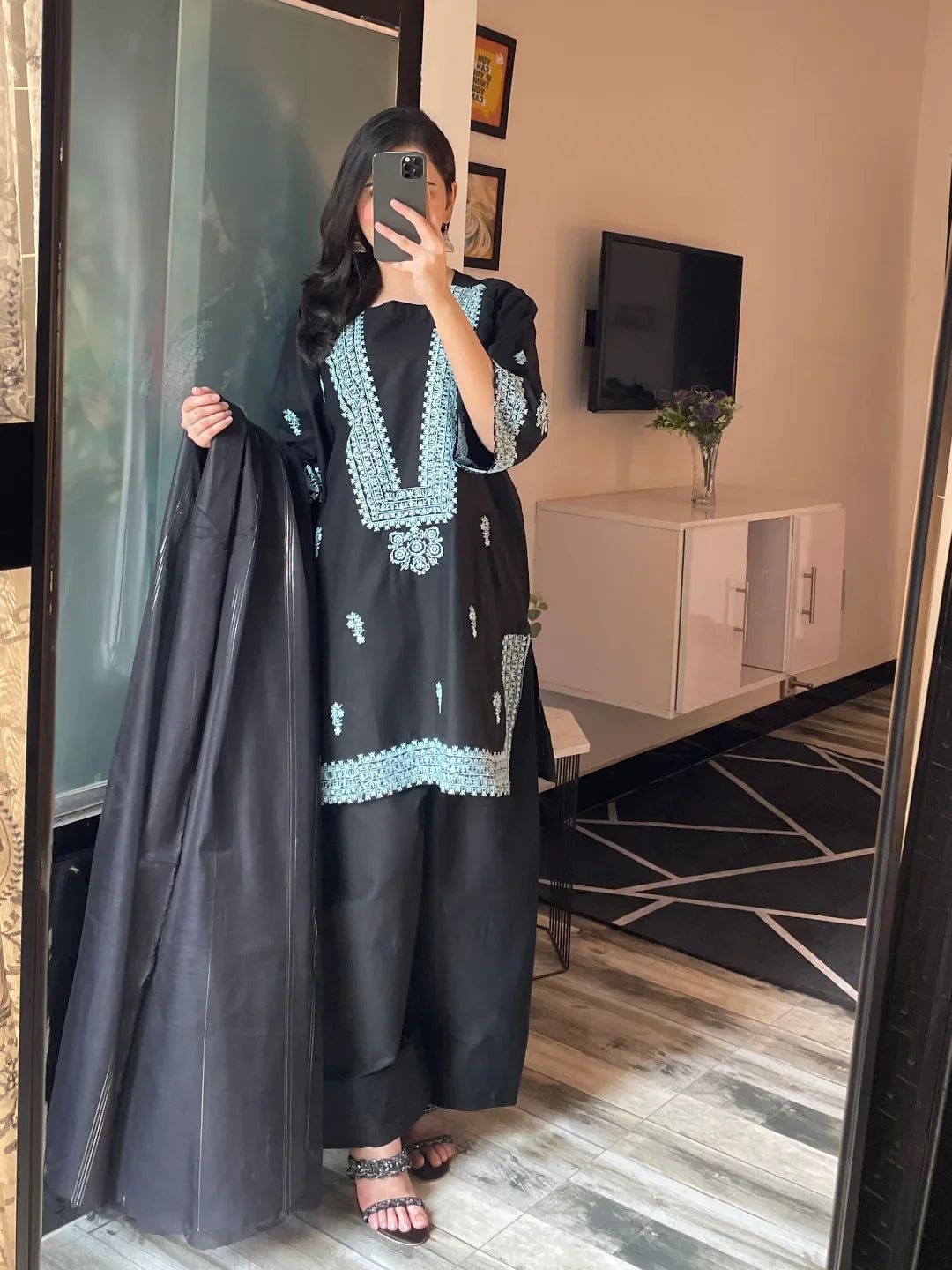 Koh e Noor 3 pcs Suit